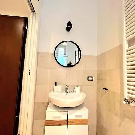 Apartamento Myhome Cola Montano Milán